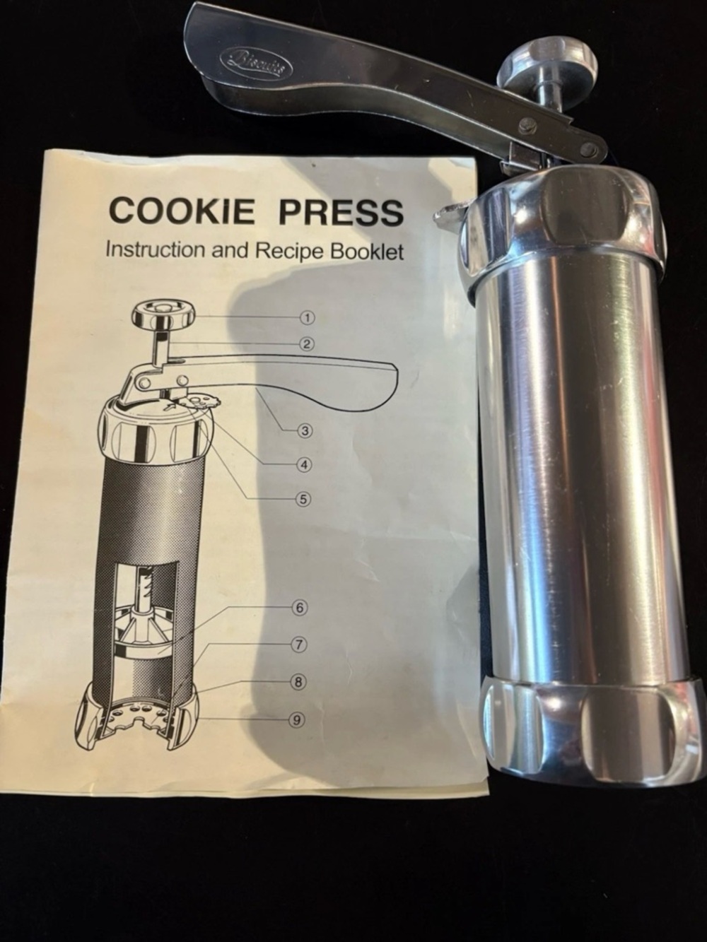 Cookie press